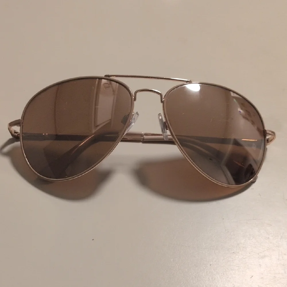 Classic‎ Aviator Gold And Cream Mirrored Lenses Sunglasses